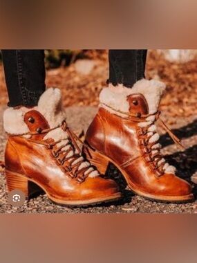 Freebird by Steven Norway Shearling Bootie Boots Cognac 10